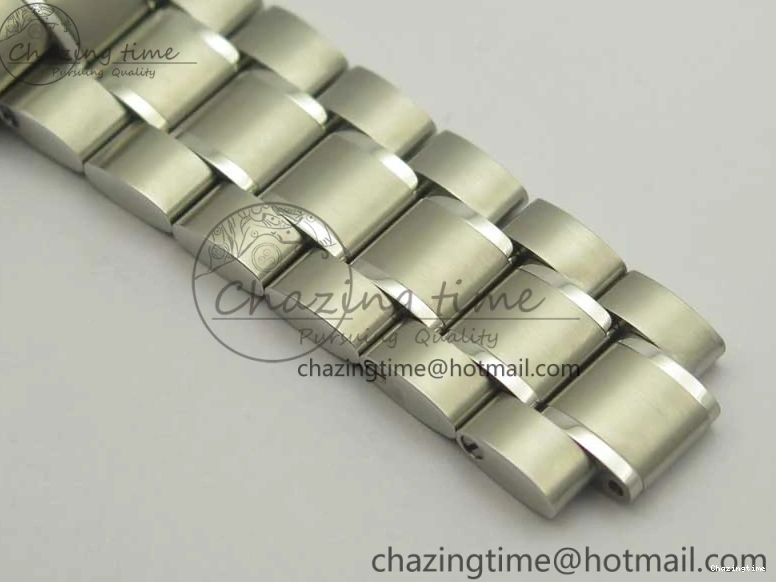 1219 WellDesigned Speedmaster Moonwatch OMF 1:1 Best Edition Black Dial SS Hand on SS Bracelet A 8043